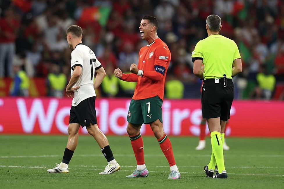 德国队险胜奥地利队,梁靖崑带队取胜 德国队险胜奥地利队,梁靖崑带队取胜