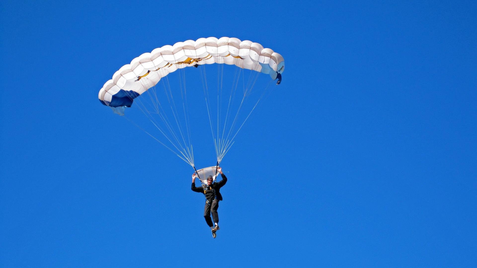 爱游戏入口-西亚卡姆末节封神，爵士一波流带走雄鹿的战术密码